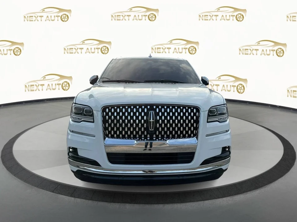 2024 Lincoln Navigator 4th Gen - Image 8 of 21