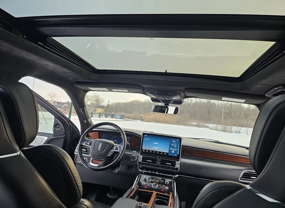 2024 Lincoln Navigator 4th Gen - Image 11 of 21