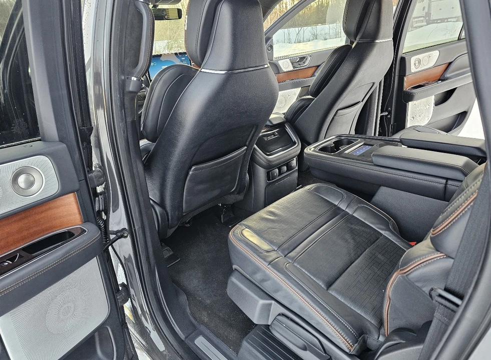 2024 Lincoln Navigator 4th Gen - Image 7 of 21