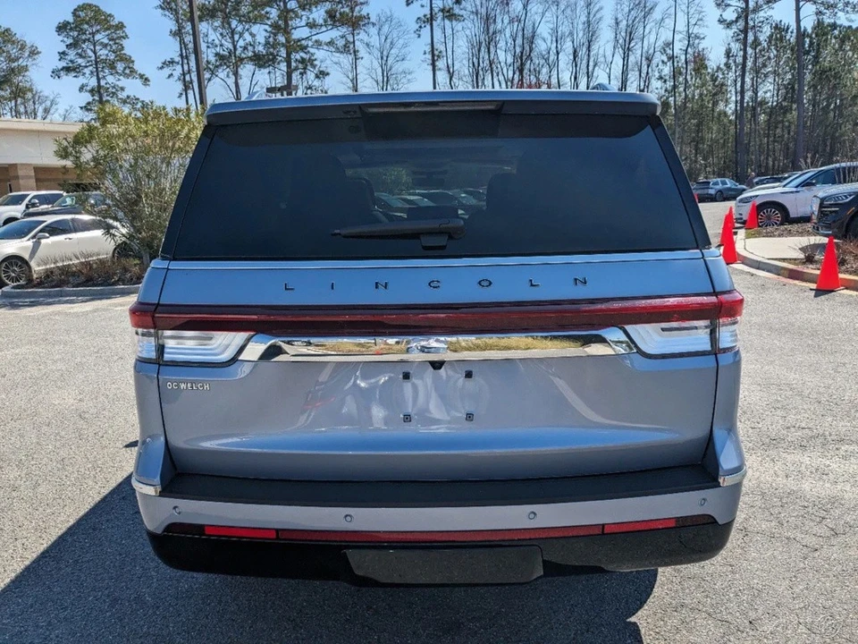 2024 Lincoln Navigator 4th Gen - Image 5 of 21