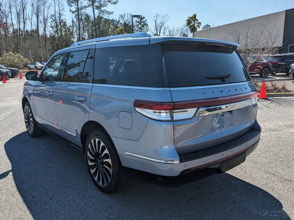 2024 Lincoln Navigator 4th Gen - Image 6 of 21