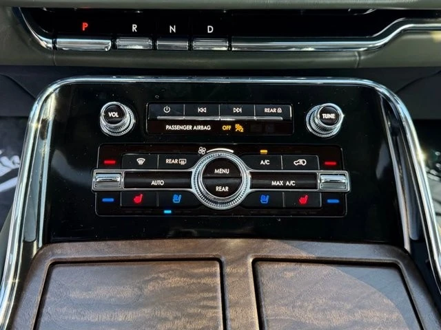 2024 Lincoln Navigator 4th Gen - Image 24 of 31