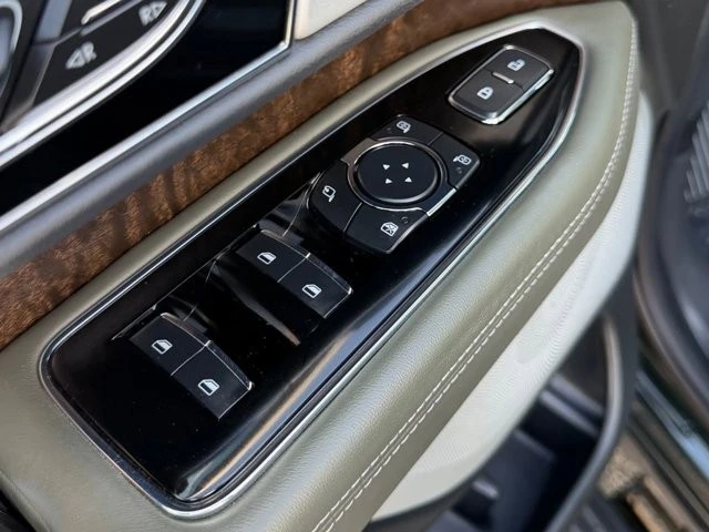 2024 Lincoln Navigator 4th Gen - Image 14 of 31