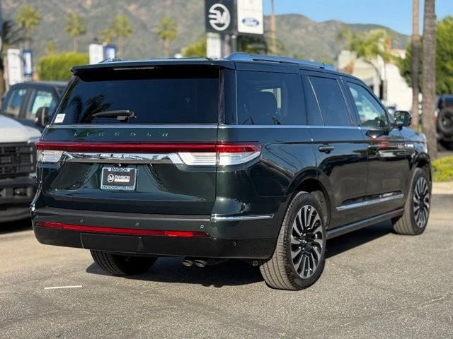 2024 Lincoln Navigator 4th Gen - Image 6 of 31