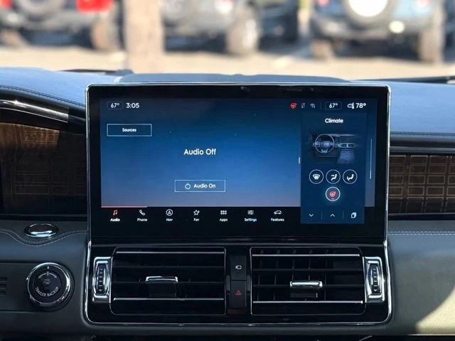 2024 Lincoln Navigator 4th Gen - Image 22 of 31