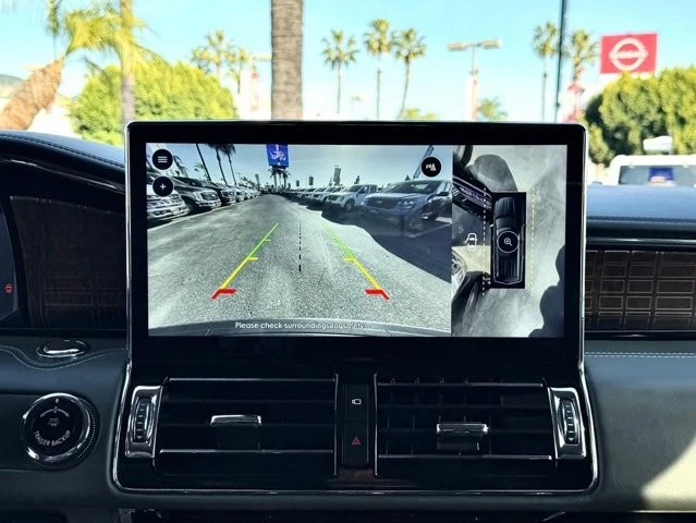 2024 Lincoln Navigator 4th Gen - Image 23 of 31
