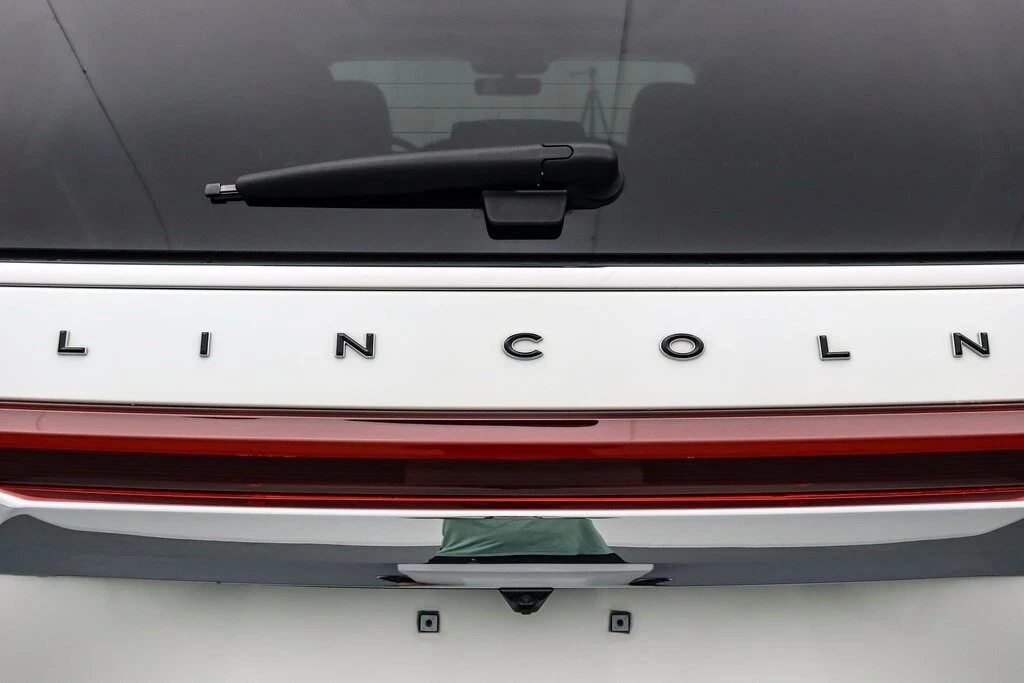 2024 Lincoln Navigator 4th Gen - Image 14 of 21