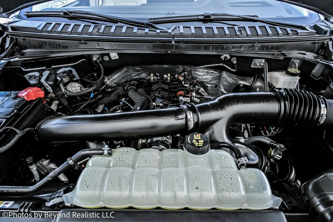 2024 Lincoln Navigator 4th Gen - Image 20 of 21