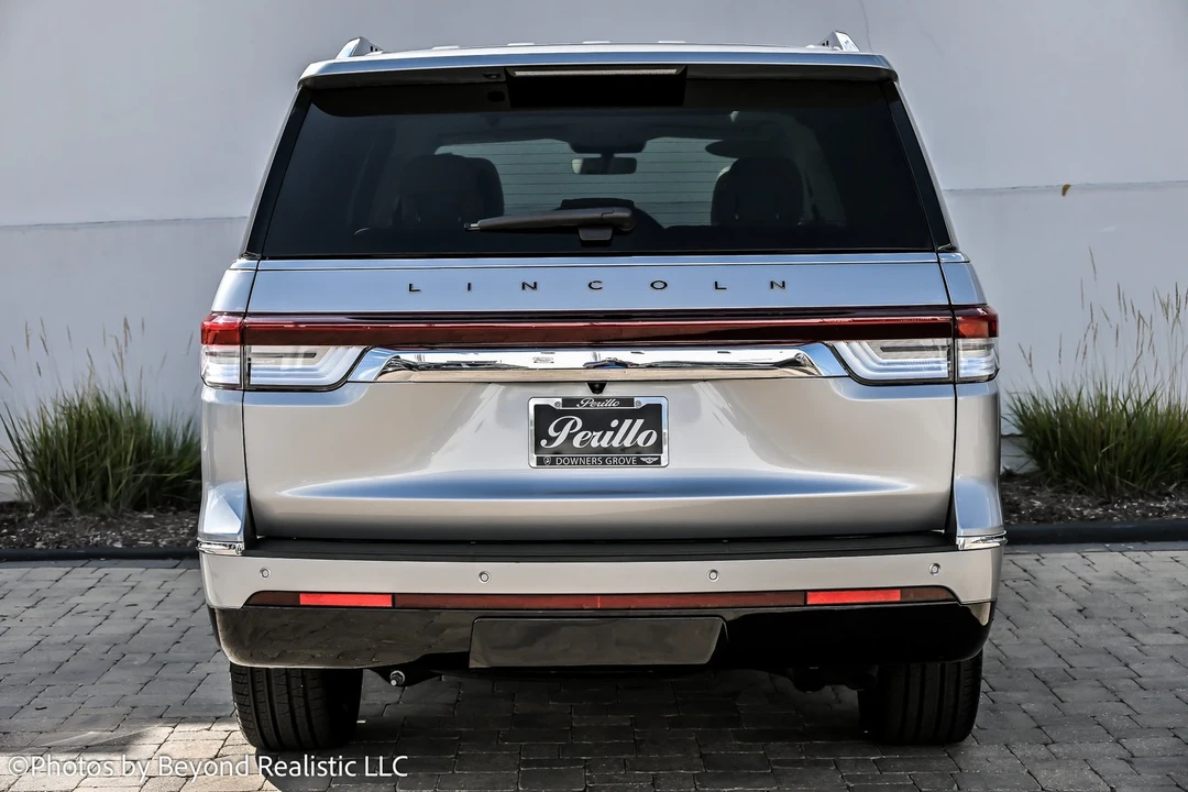 2024 Lincoln Navigator 4th Gen - Image 7 of 21