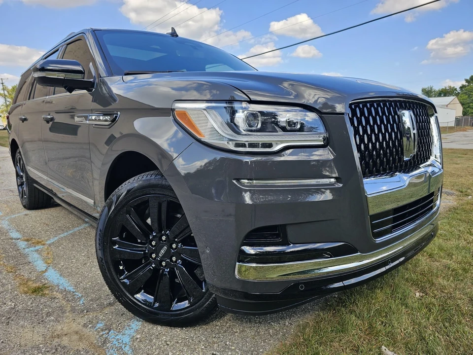 2024 Lincoln Navigator 4th Gen - Image 4 of 21