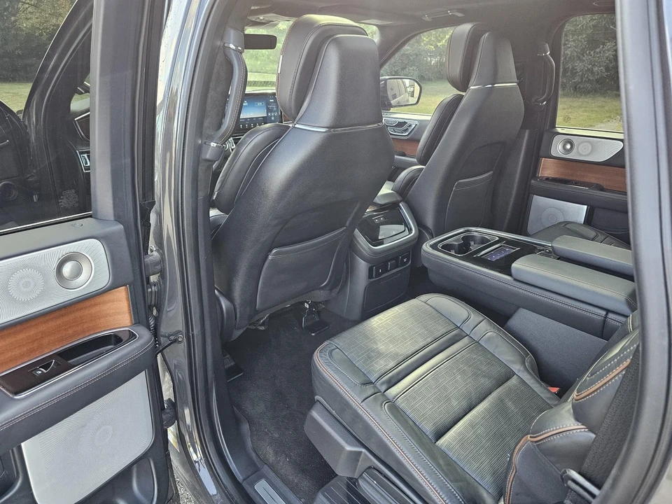 2024 Lincoln Navigator 4th Gen - Image 6 of 21