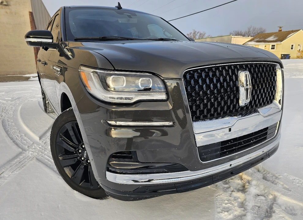 2024 Lincoln Navigator 4th Gen - Image 3 of 21