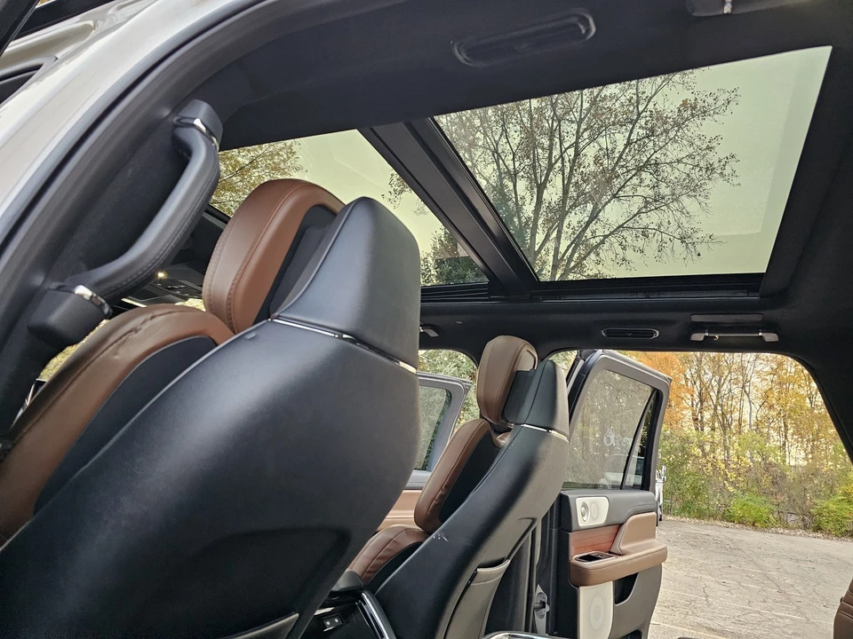 2024 Lincoln Navigator 4th Gen - Image 6 of 21