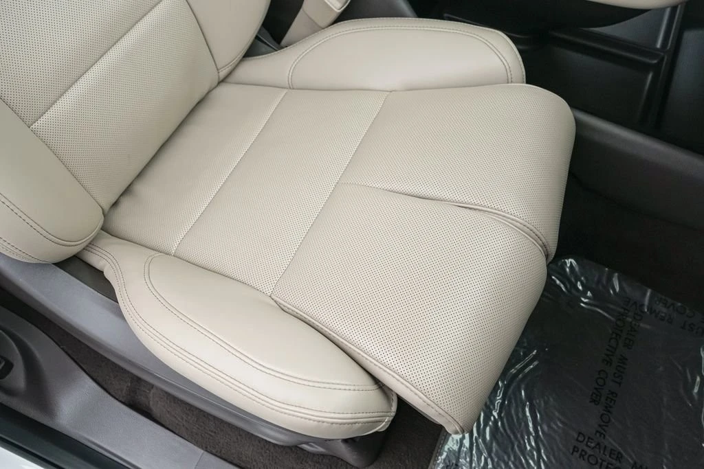 2024 Lincoln Navigator 4th Gen - Image 30 of 31