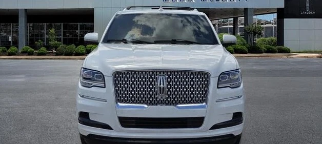 2024 Lincoln Navigator 4th Gen - Image 2 of 12
