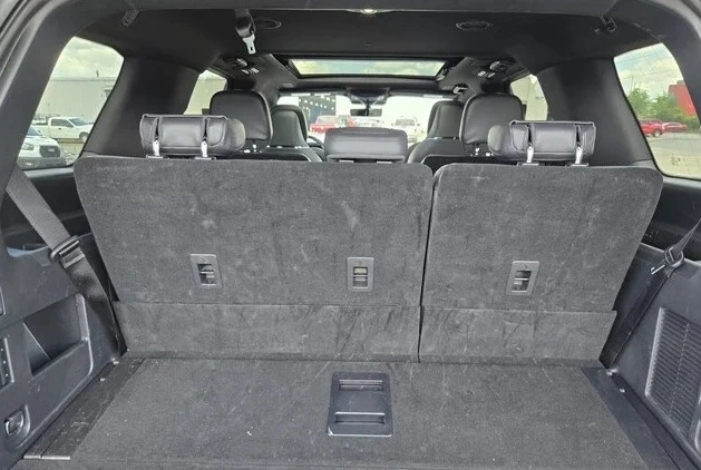 2024 Lincoln Navigator 4th Gen - Image 8 of 12
