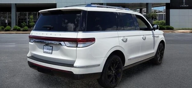 2024 Lincoln Navigator 4th Gen - Image 6 of 12