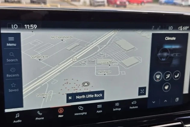 2024 Lincoln Navigator 4th Gen - Image 10 of 12