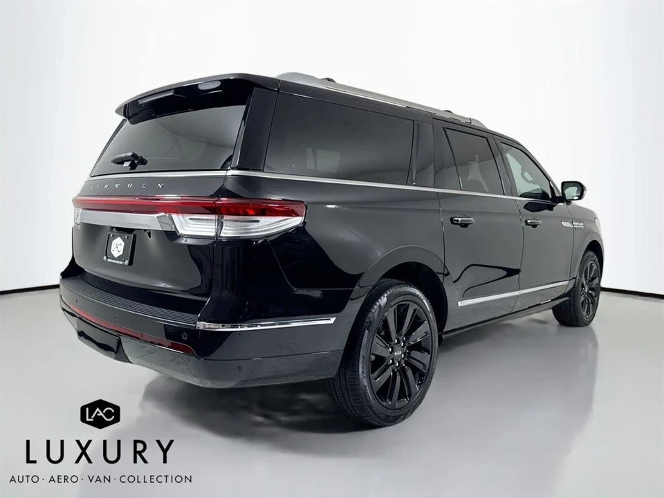 2024 Lincoln Navigator 4th Gen - Image 4 of 12