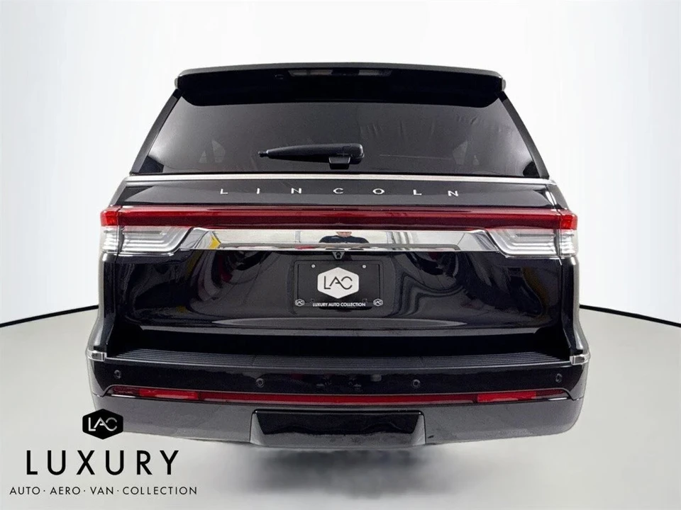 2024 Lincoln Navigator 4th Gen - Image 5 of 12