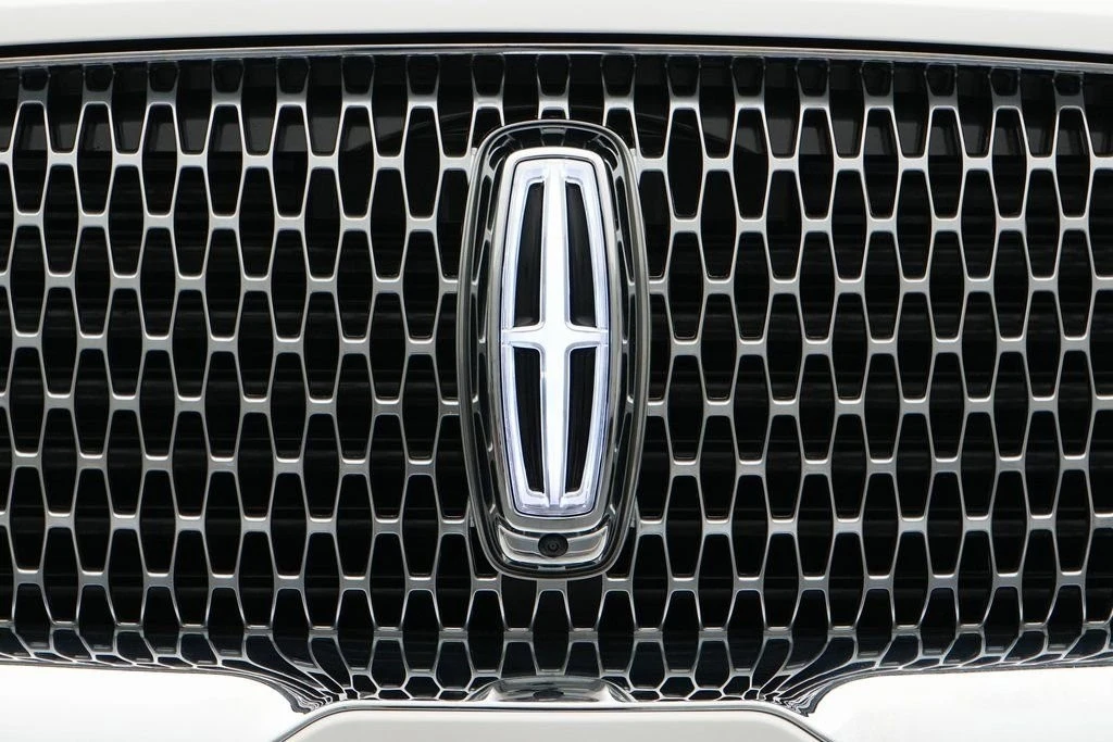 2024 Lincoln Navigator 4th Gen - Image 12 of 21