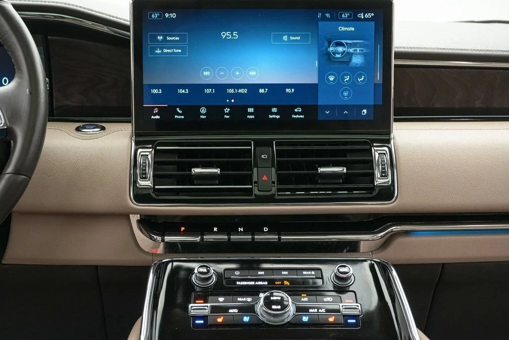 2024 Lincoln Navigator 4th Gen - Image 18 of 21