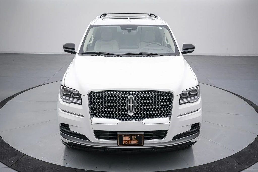 2024 Lincoln Navigator 4th Gen - Image 10 of 21