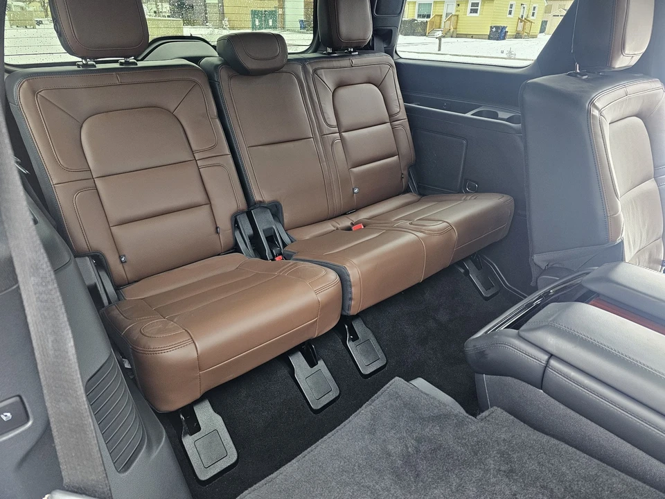 2024 Lincoln Navigator 4th Gen - Image 12 of 21