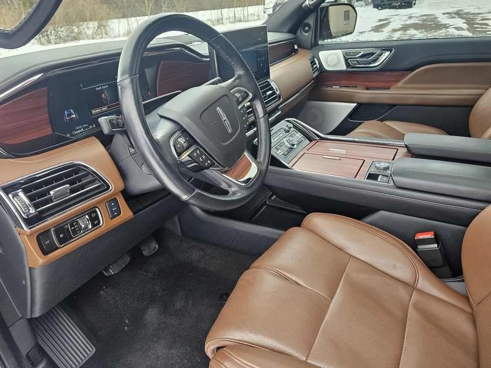 2024 Lincoln Navigator 4th Gen - Image 2 of 21