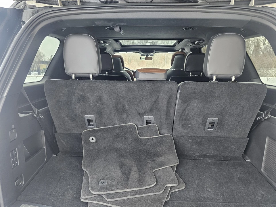 2024 Lincoln Navigator 4th Gen - Image 18 of 21