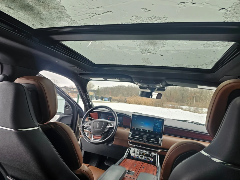 2024 Lincoln Navigator 4th Gen - Image 11 of 21