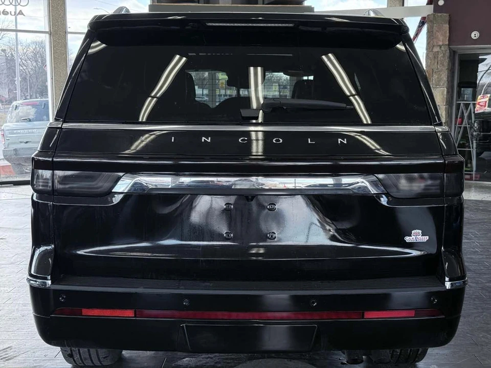 2024 Lincoln Navigator 4th Gen - Image 12 of 31