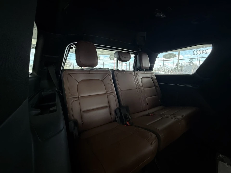 2024 Lincoln Navigator 4th Gen - Image 30 of 31