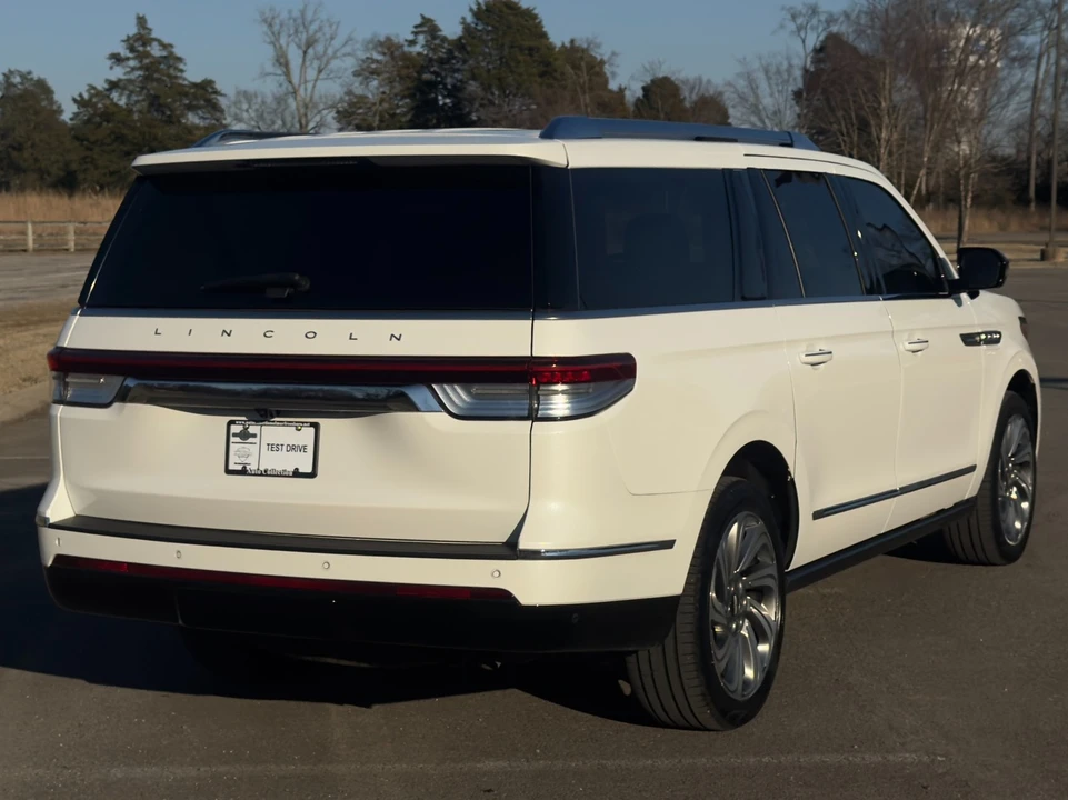 2024 Lincoln Navigator 4th Gen - Image 3 of 21