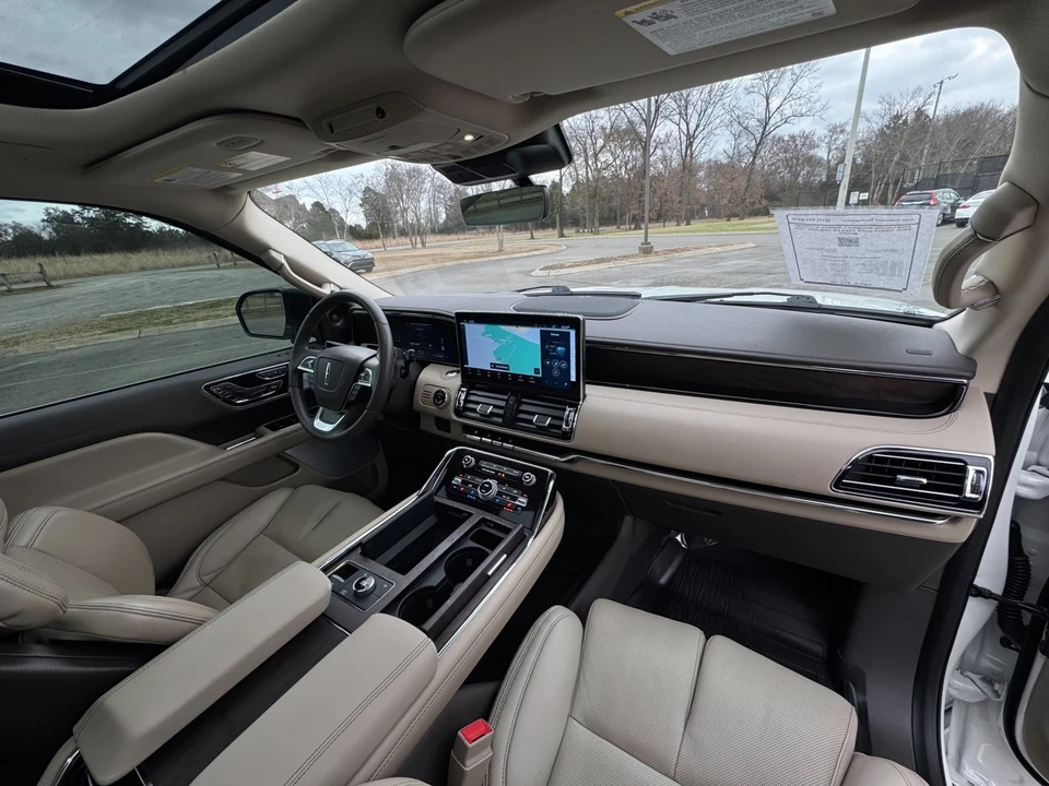 2024 Lincoln Navigator 4th Gen - Image 21 of 21