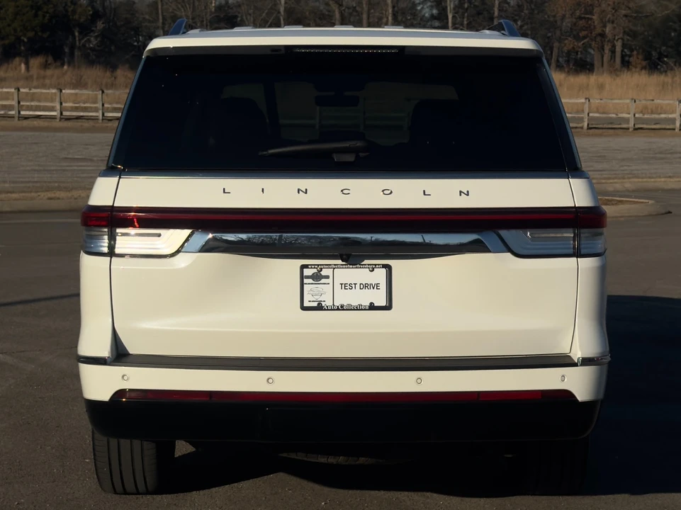 2024 Lincoln Navigator 4th Gen - Image 6 of 21