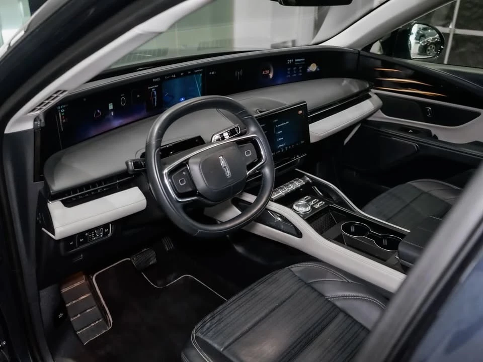 2024 Lincoln Nautilus - Image 4 of 10