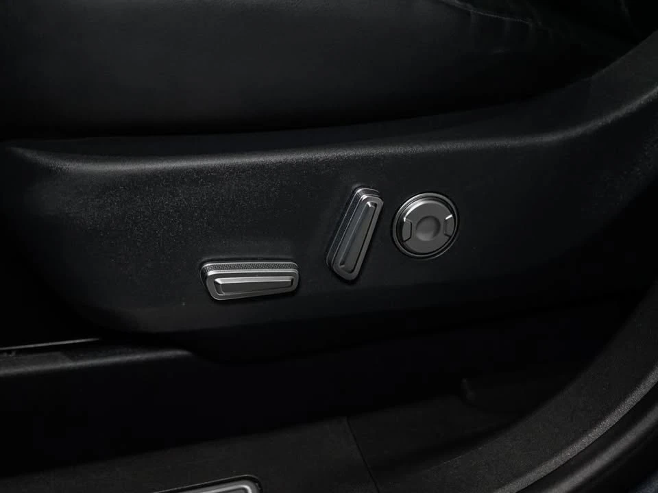 2024 Lincoln Nautilus - Image 5 of 10