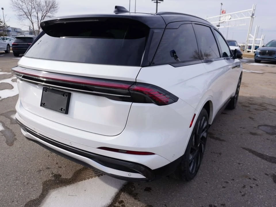 2024 Lincoln Nautilus - Image 7 of 18