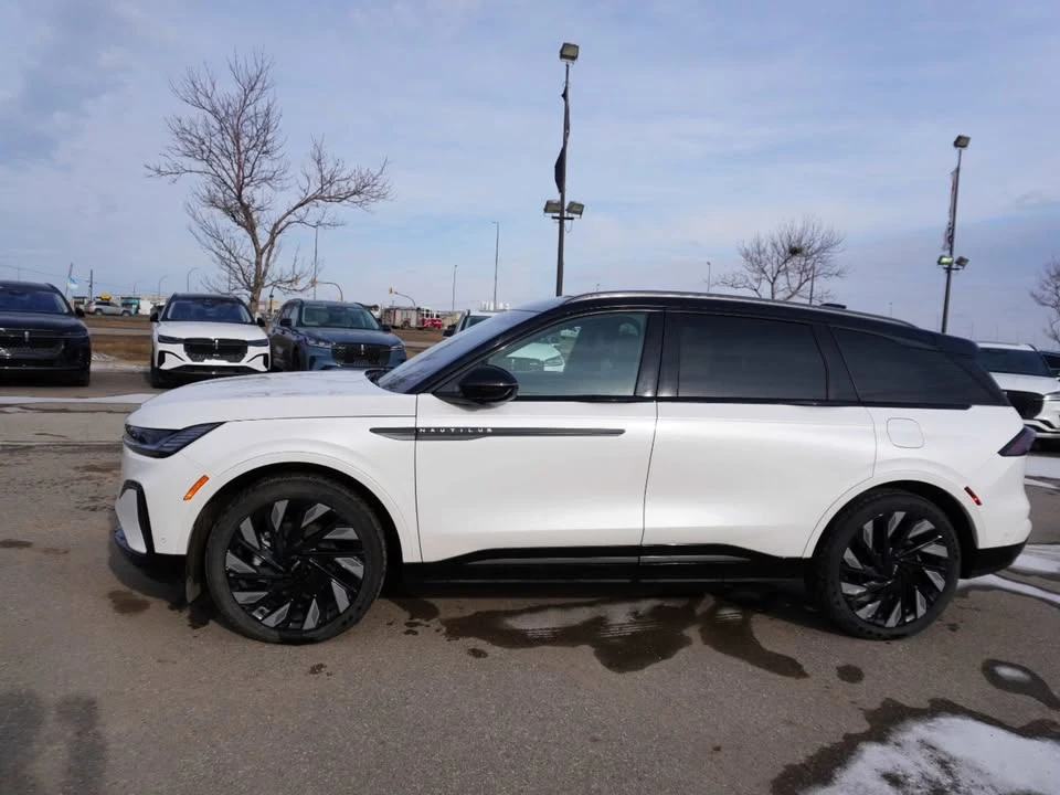 2024 Lincoln Nautilus - Image 4 of 18