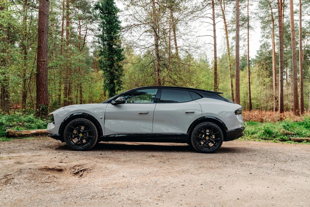 2024 Lotus Eletre - Image 4 of 31