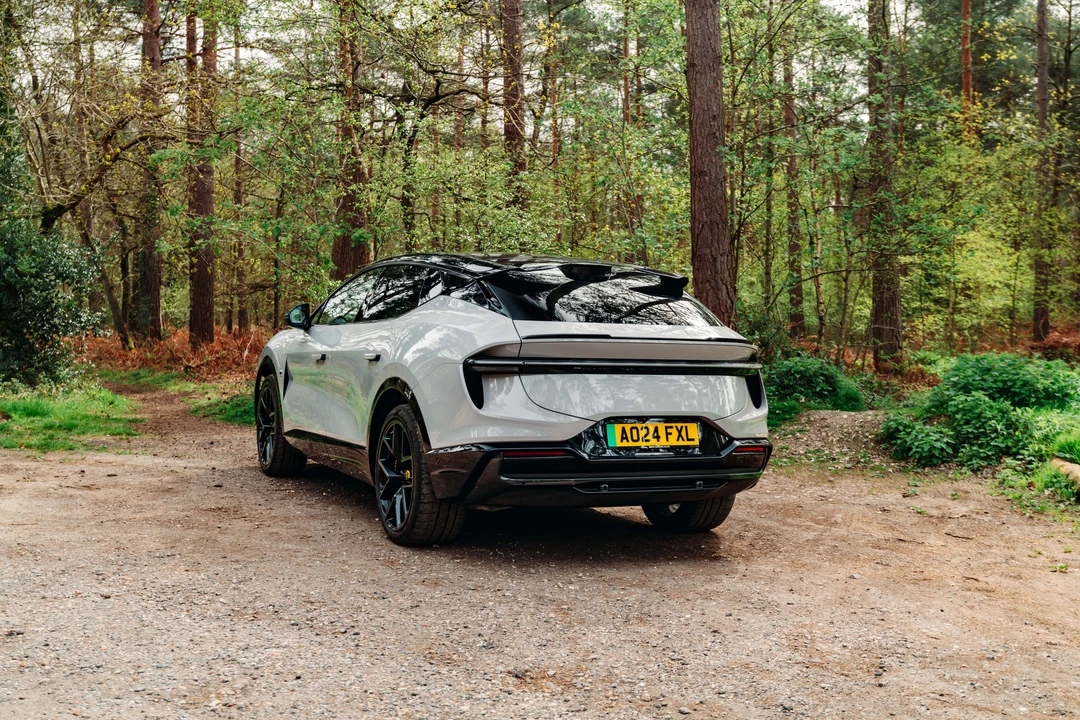 2024 Lotus Eletre - Image 6 of 31