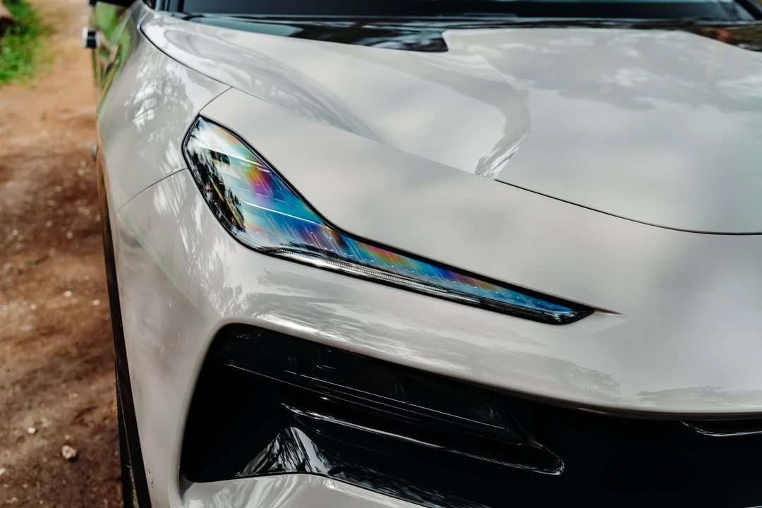 2024 Lotus Eletre - Image 16 of 31