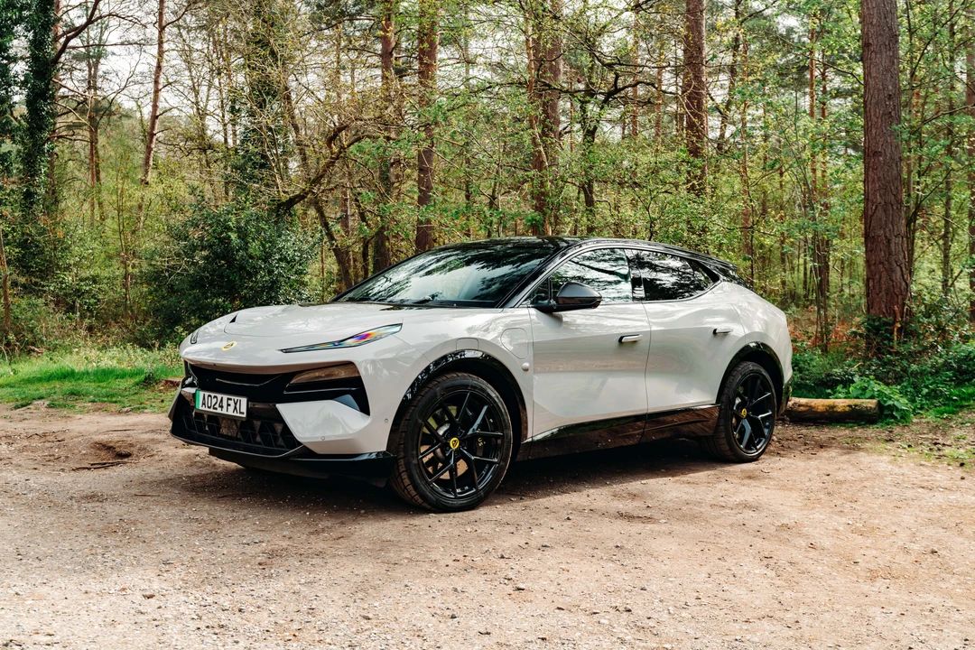 2024 Lotus Eletre - Image 12 of 31