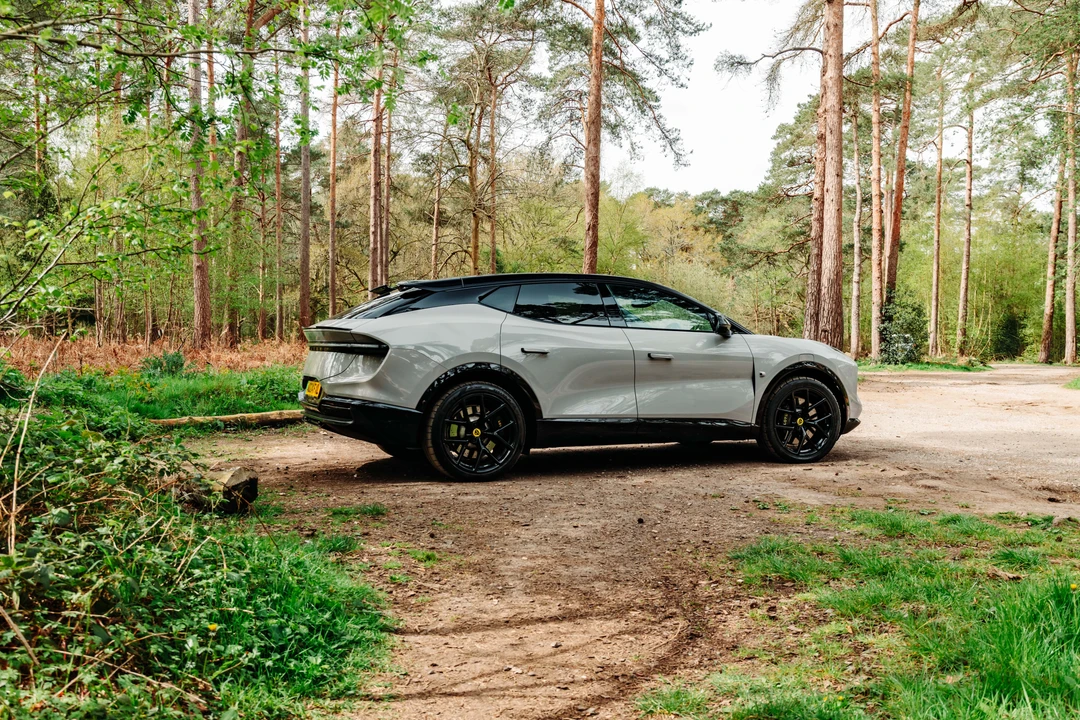 2024 Lotus Eletre - Image 8 of 31