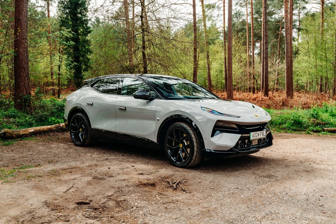 2024 Lotus Eletre - Image 11 of 31