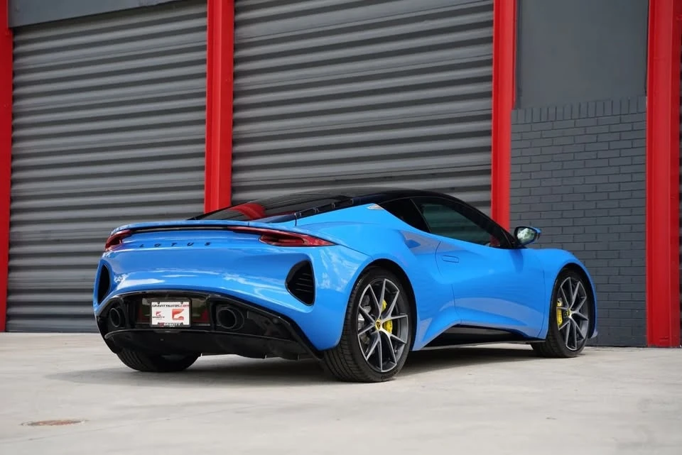 2024 Lotus Emira - Image 13 of 20