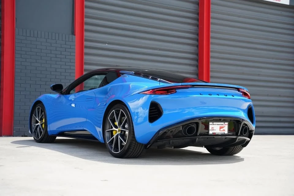2024 Lotus Emira - Image 12 of 20