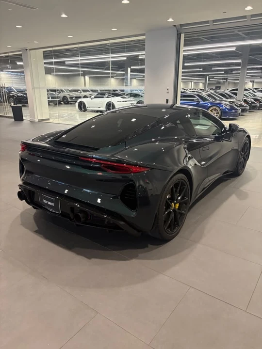 2024 Lotus Emira - Image 4 of 5
