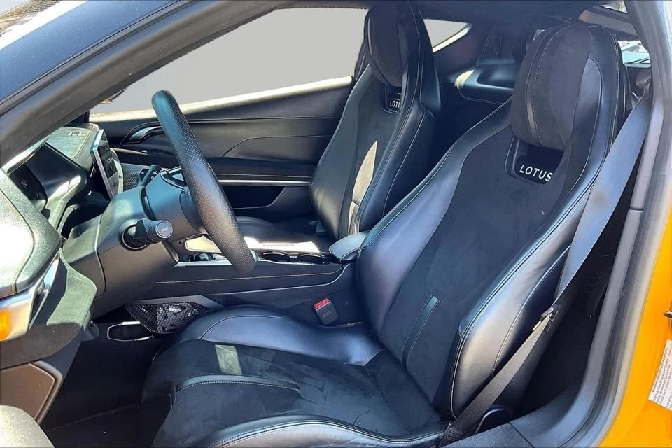 2024 Lotus Emira - Image 20 of 20